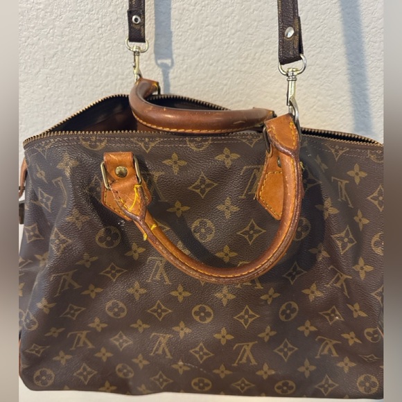 Louis Vuitton Speedy 35 with Crossbody Strap Monogram Satchel - Picture 7 of 17